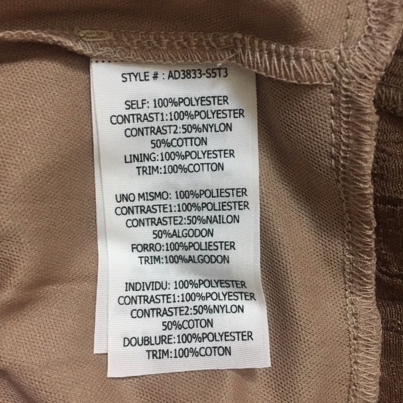 🌸Host Pick🌸 A'Reve Flower Back Detail Dress - Picture 7 of 8